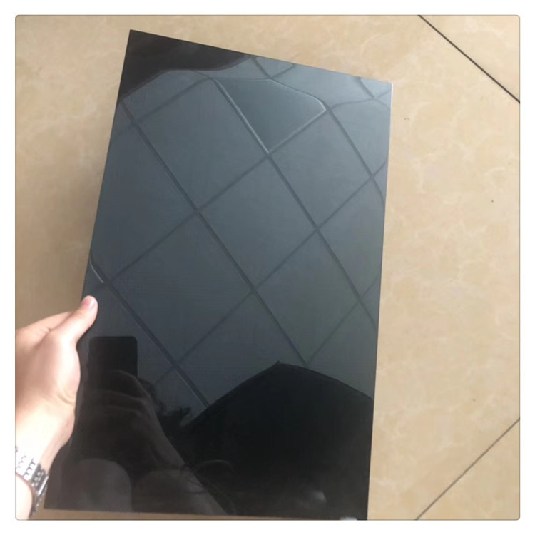 黑鈦金不銹鋼裝飾條的特點(diǎn)、應用及搭配技巧