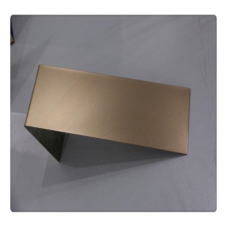 裝飾玫瑰金板用久了會(huì )掉色嗎？