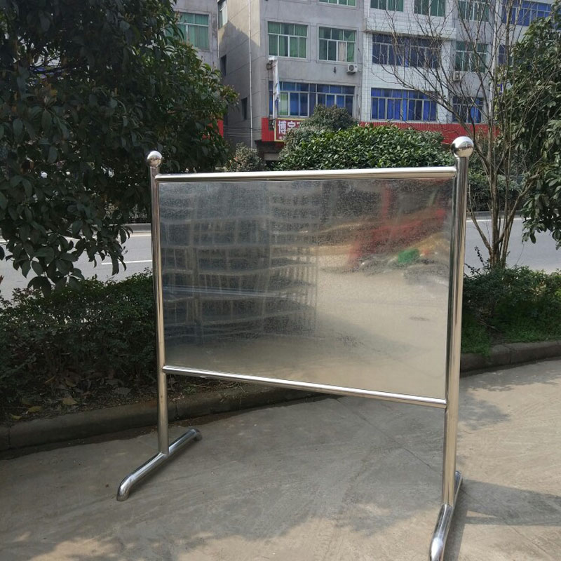 不銹鋼宣傳欄的優(yōu)勢有哪些？